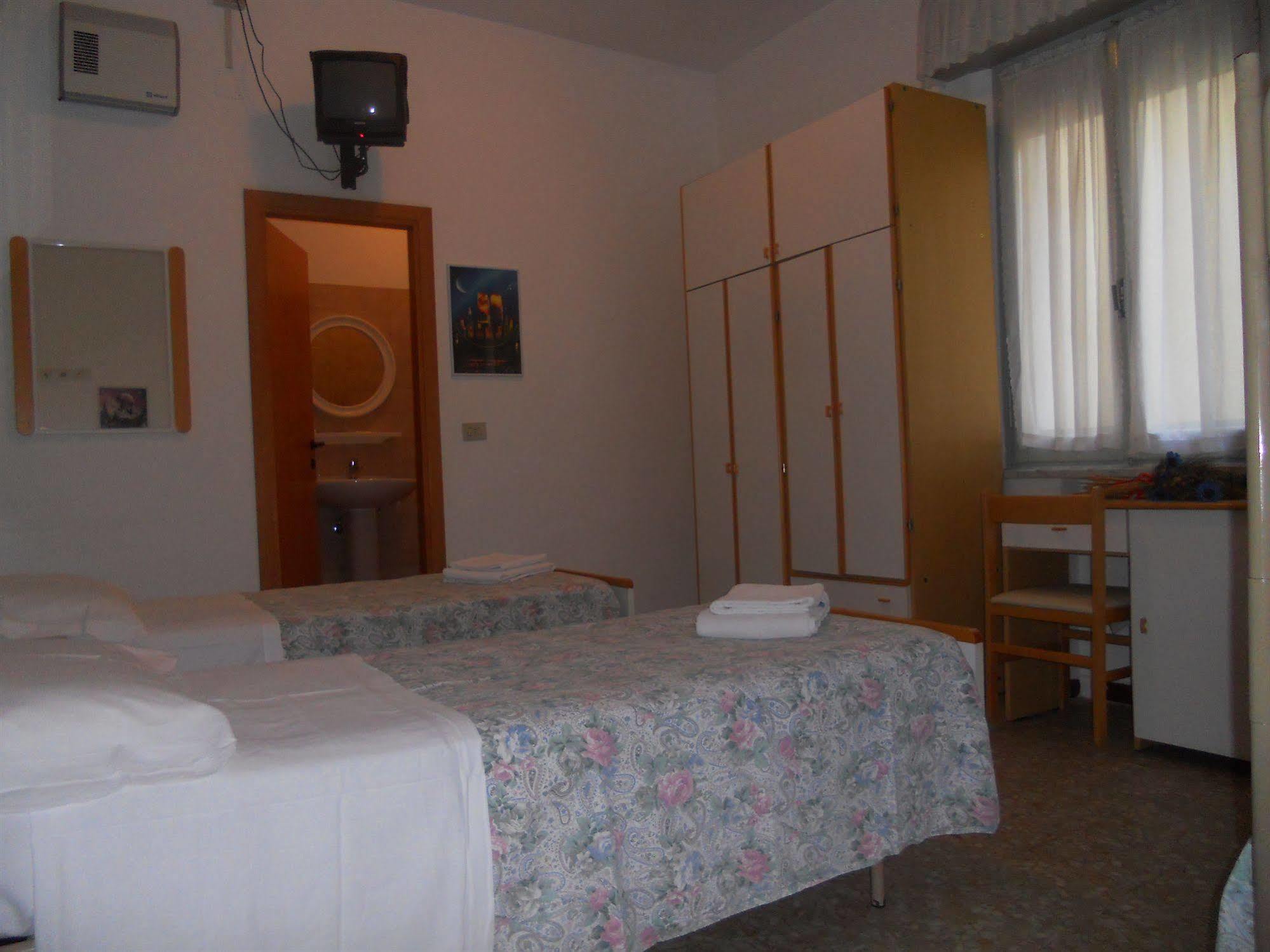 Hotel Pigalle Rimini Zewnętrze zdjęcie
